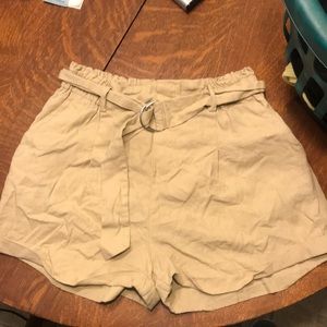 Garage linen shorts